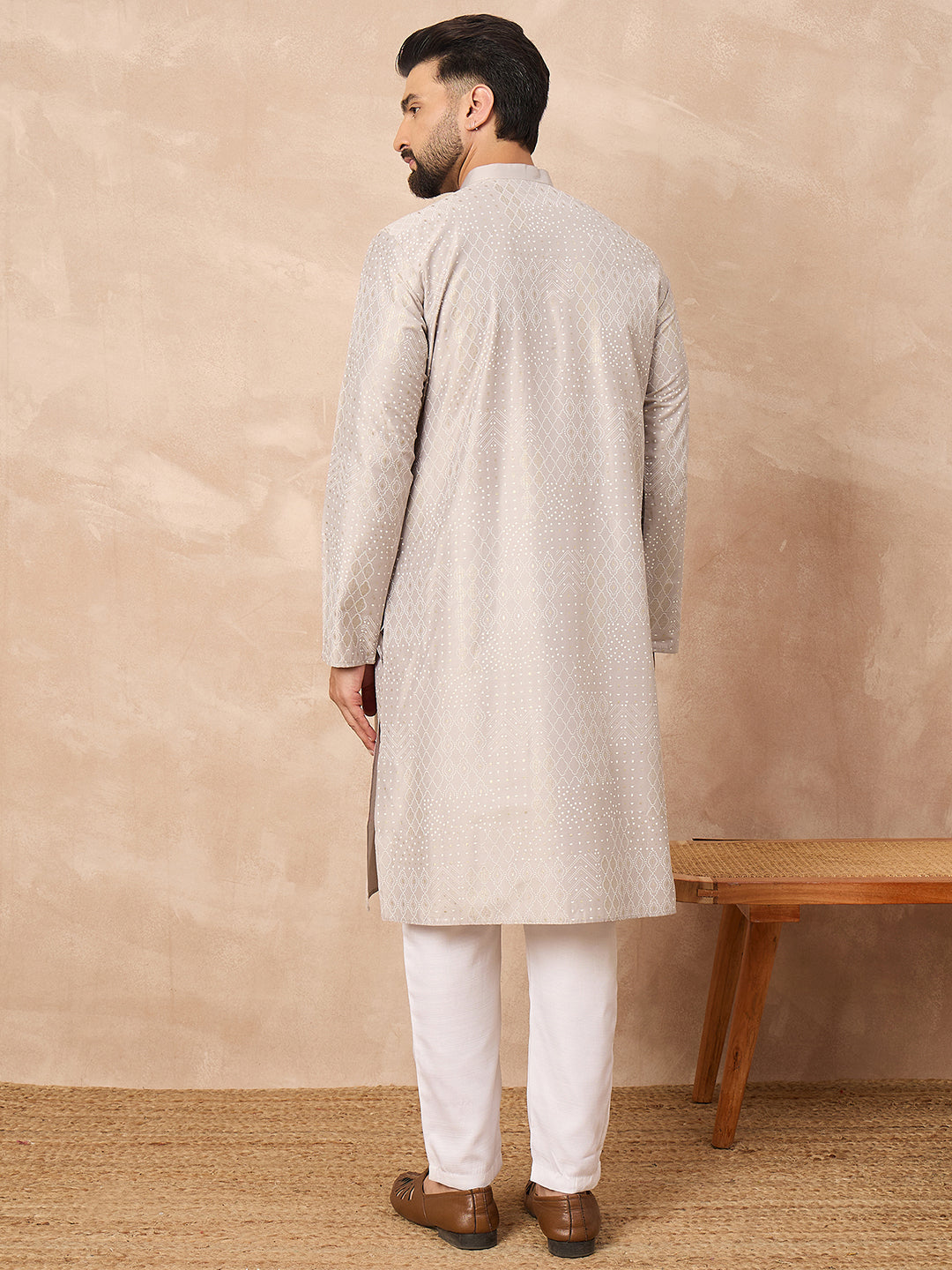 Ethnic Bay Men Grey Silk Geometric Printed Straight Kurta-MKU1272