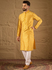 Ethnic Bay Men Yellow Silk Geometric Printed Straight Kurta-MKU1276