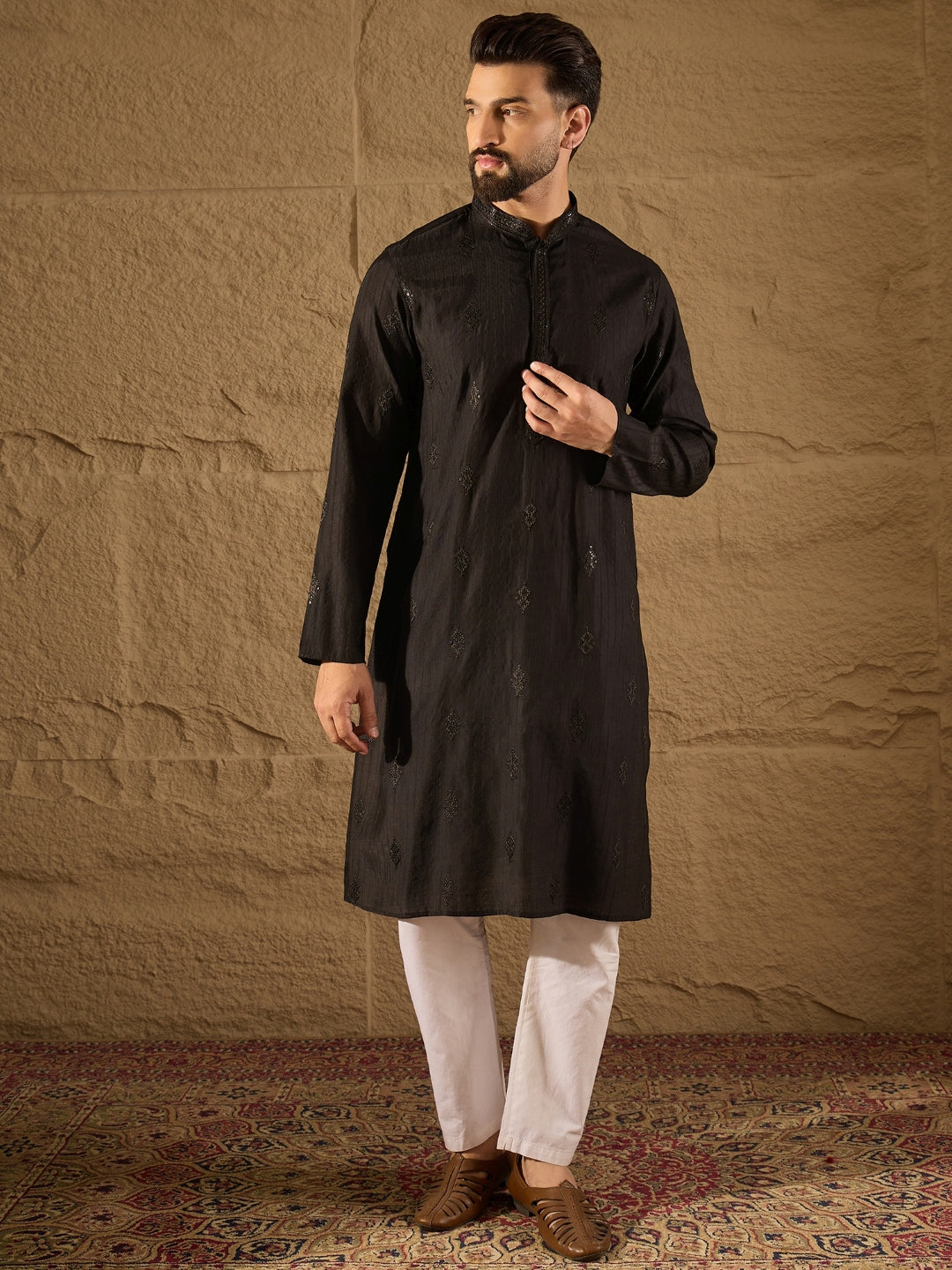 Ethnic Bay Men Black Viscose Rayon Solid Embroidered Straight Kurta-MKU1294