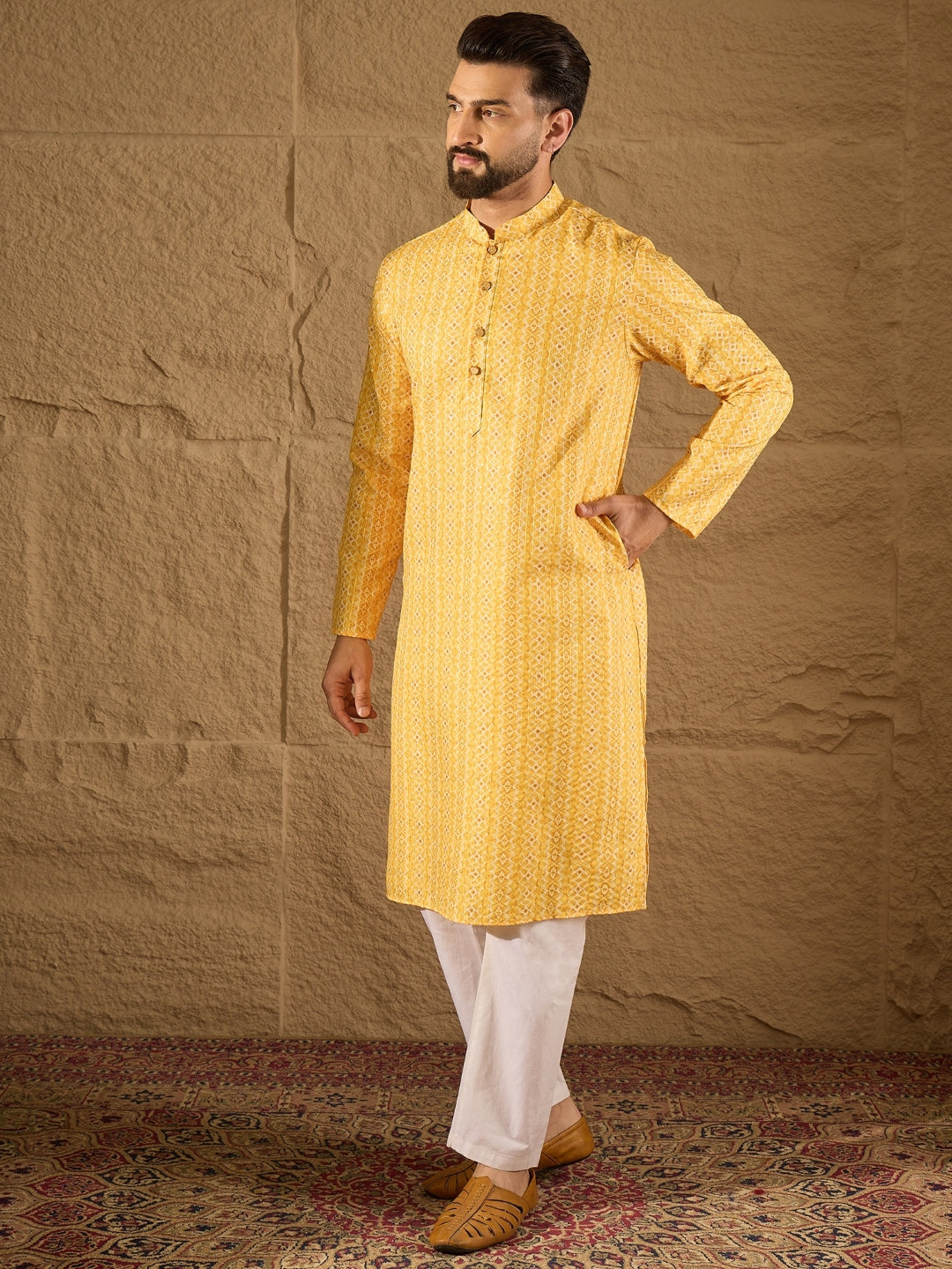 Ethnic Bay Men Yellow Silk Blend Geometric Embroidered Straight Kurta-MKU1313
