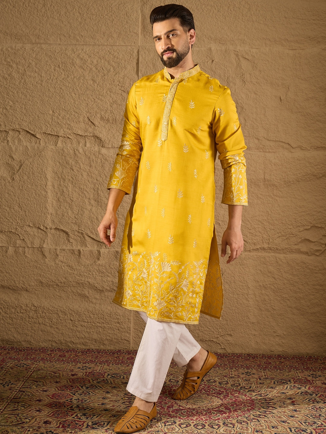 Ethnic Bay Men Yellow Verican Solid Embroidered Straight Kurta-MKU1314