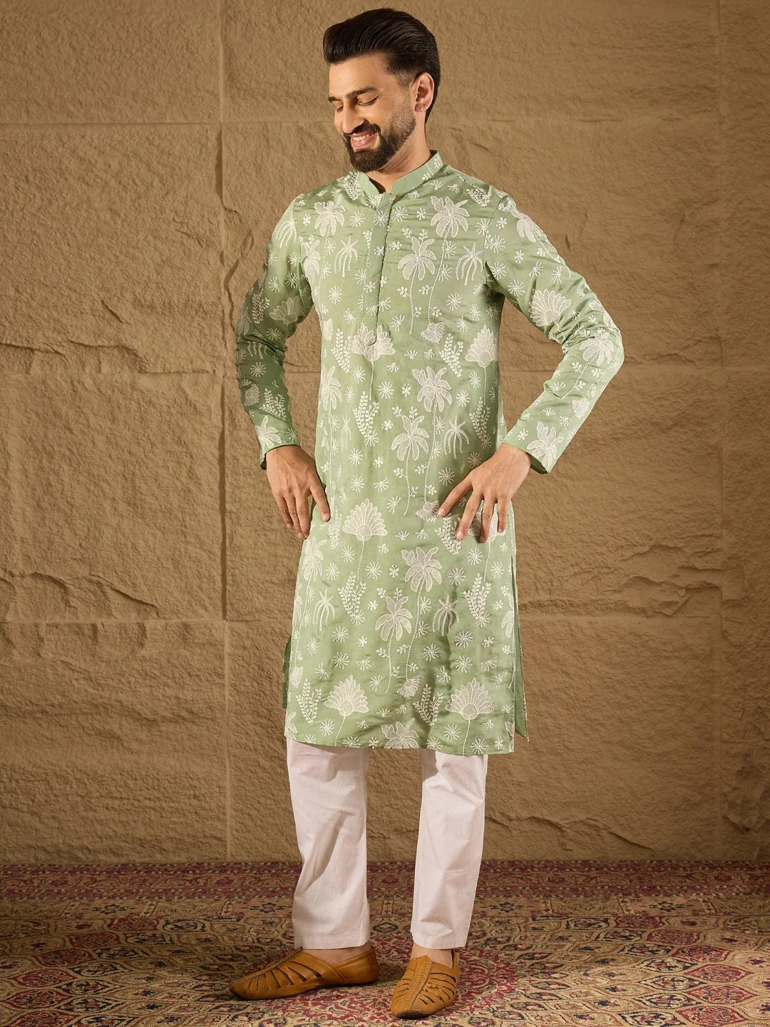Ethnic Bay Men Green Chanderi Silk Embroidered Straight Kurta-MKU1316