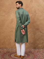 Ethnic Bay Men Green Silk Blend Solid Embroidered Straight Kurta-MKU1439