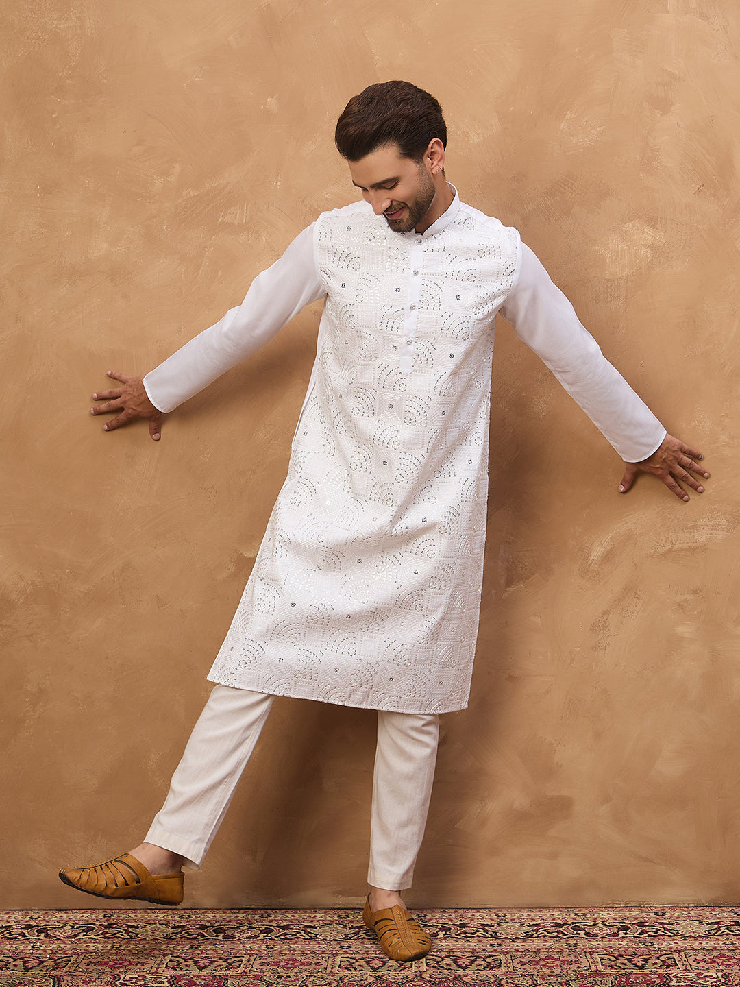 Ethnic Bay Men White Silk Blend Solid Embroidered Straight Kurta-MKU1444