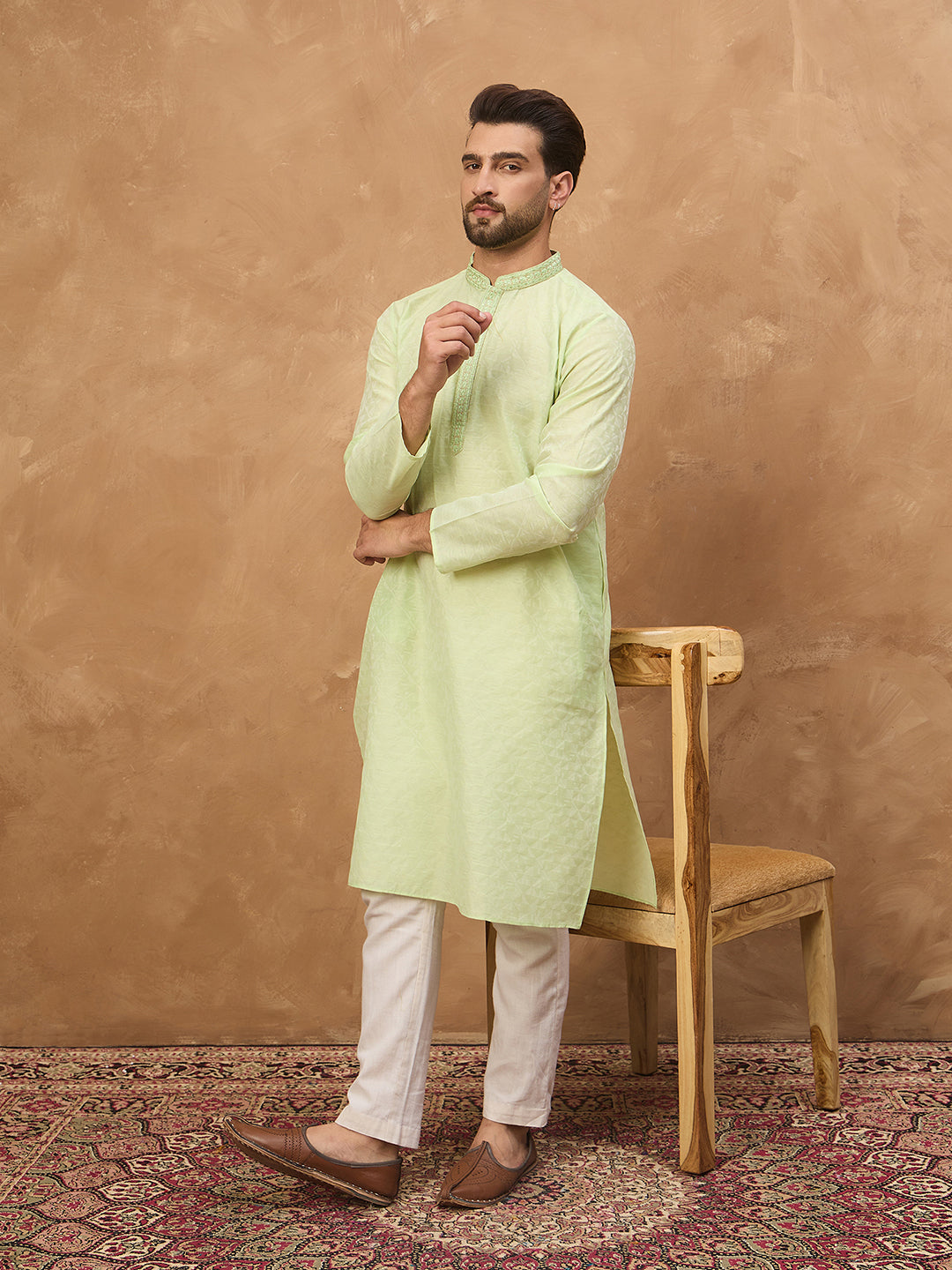 Ethnic Bay Men Green Silk Blend Solid Embroidered Straight Kurta-MKU1451