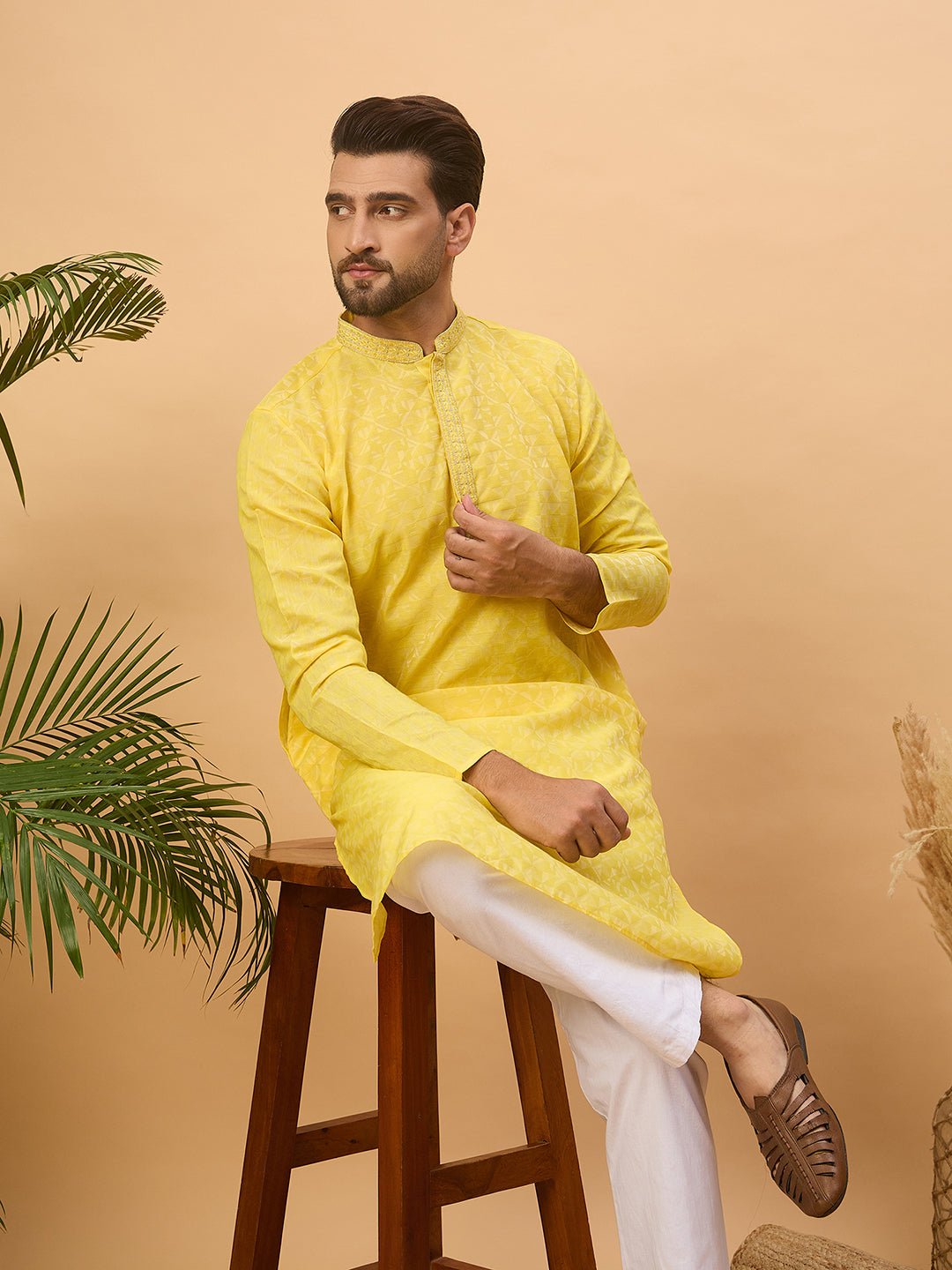 Ethnic Bay Men Yellow Silk Blend Solid Embroidered Straight Kurta-MKU1455