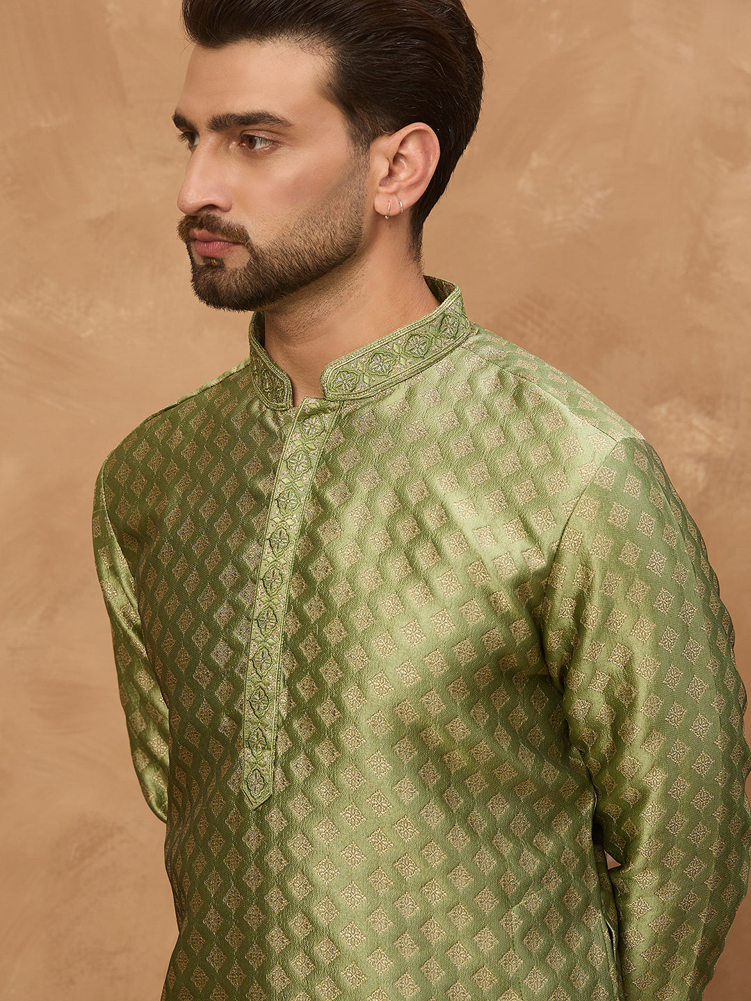 Ethnic Bay Men Green Silk Blend Solid Woven Design Straight Kurta-MKU1456
