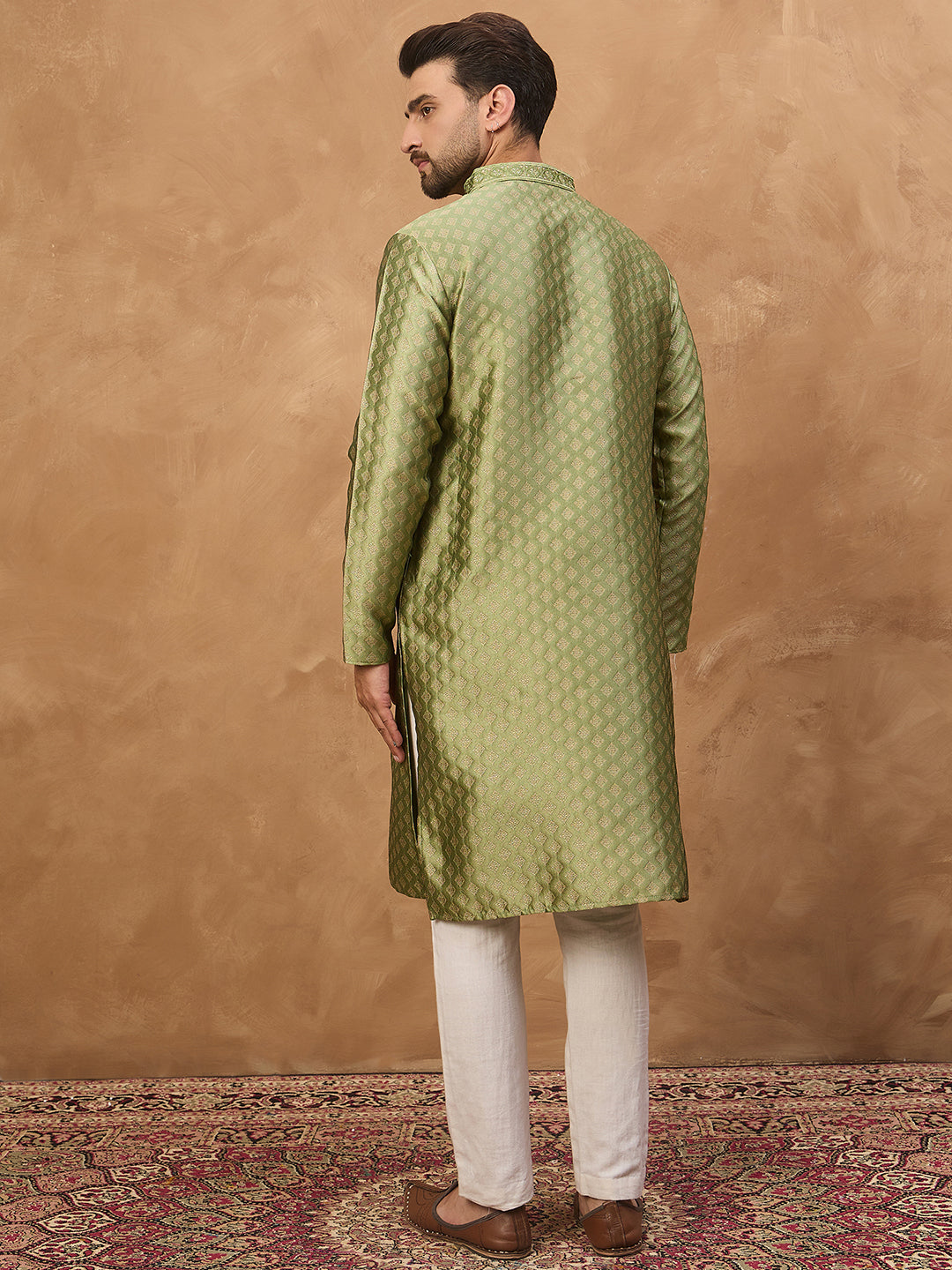 Ethnic Bay Men Green Silk Blend Solid Woven Design Straight Kurta-MKU1456