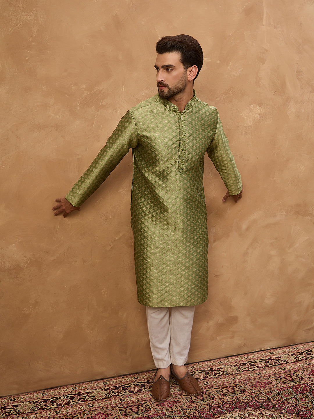 Ethnic Bay Men Green Silk Blend Solid Woven Design Straight Kurta-MKU1456