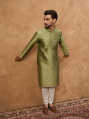 Ethnic Bay Men Green Silk Blend Solid Woven Design Straight Kurta-MKU1456