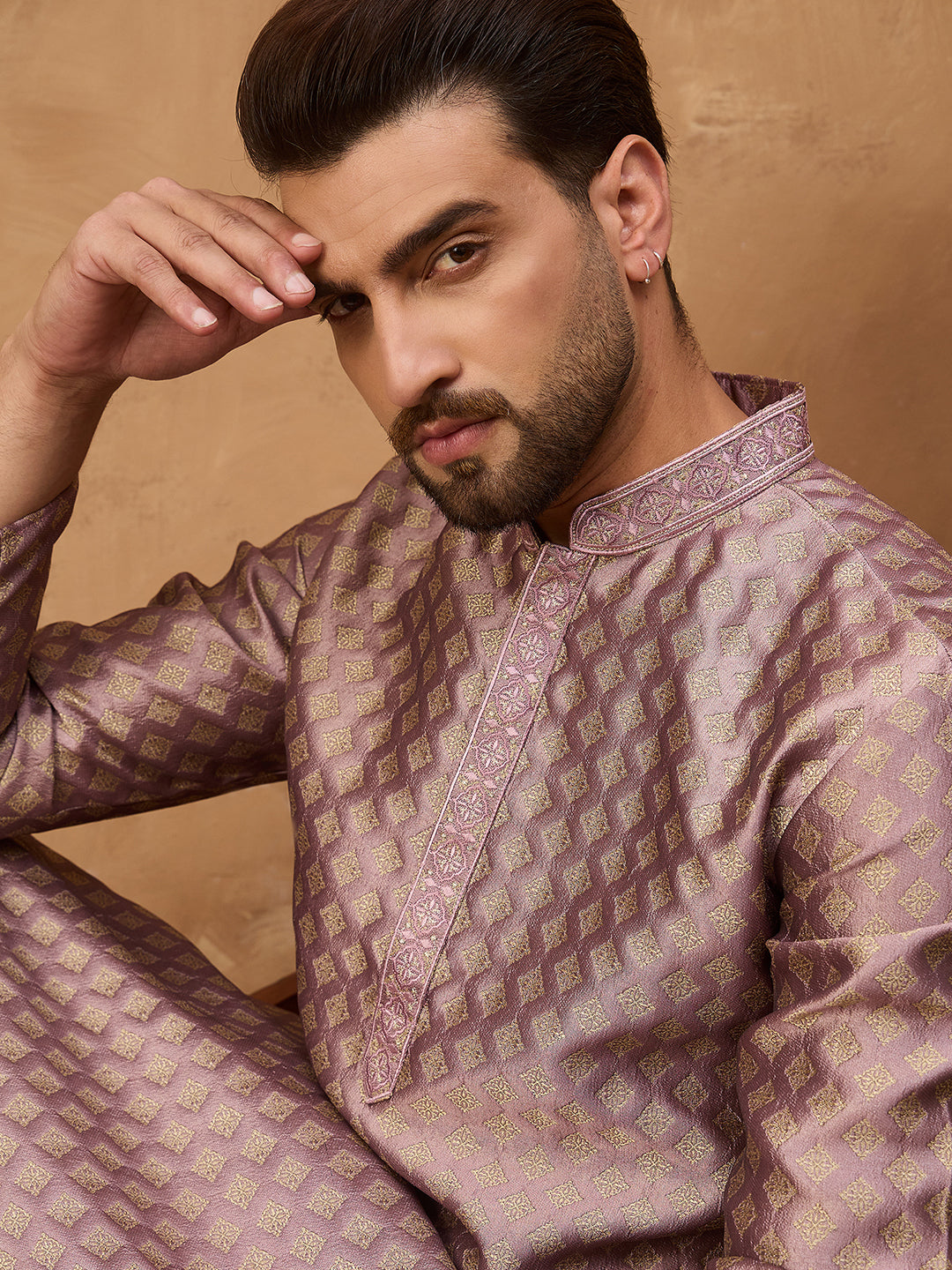 Ethnic Bay Men Mauve Silk Blend Solid Woven Design Straight Kurta-MKU1458