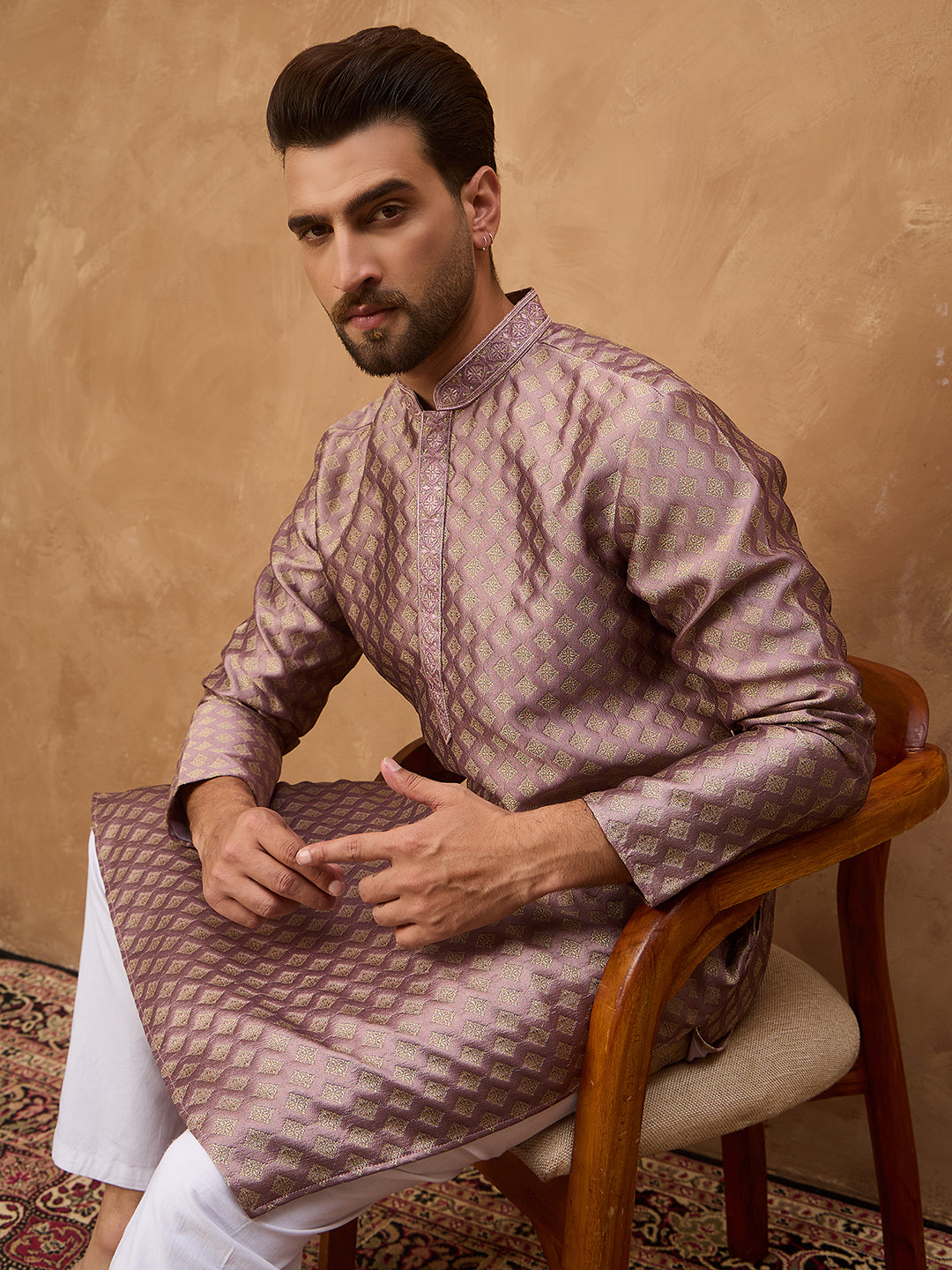 Ethnic Bay Men Mauve Silk Blend Solid Woven Design Straight Kurta-MKU1458