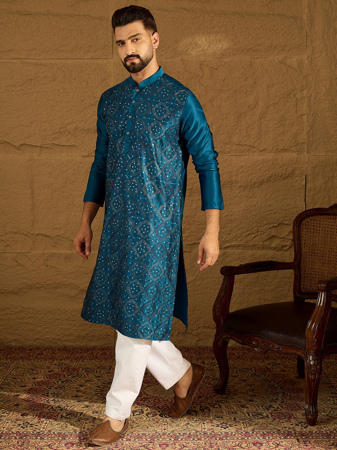Ethnic Bay Men Blue Silk Blend Solid Embroidered Straight Kurta-MKU1469