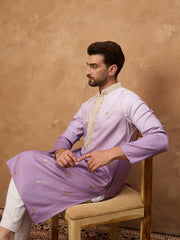Ethnic Bay Men Purple Silk Blend Solid Embroidered Straight Kurta-MKU1487