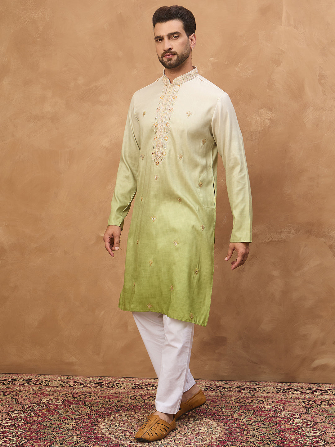 Ethnic Bay Men Green Silk Blend Solid Embroidered Straight Kurta-MKU1488