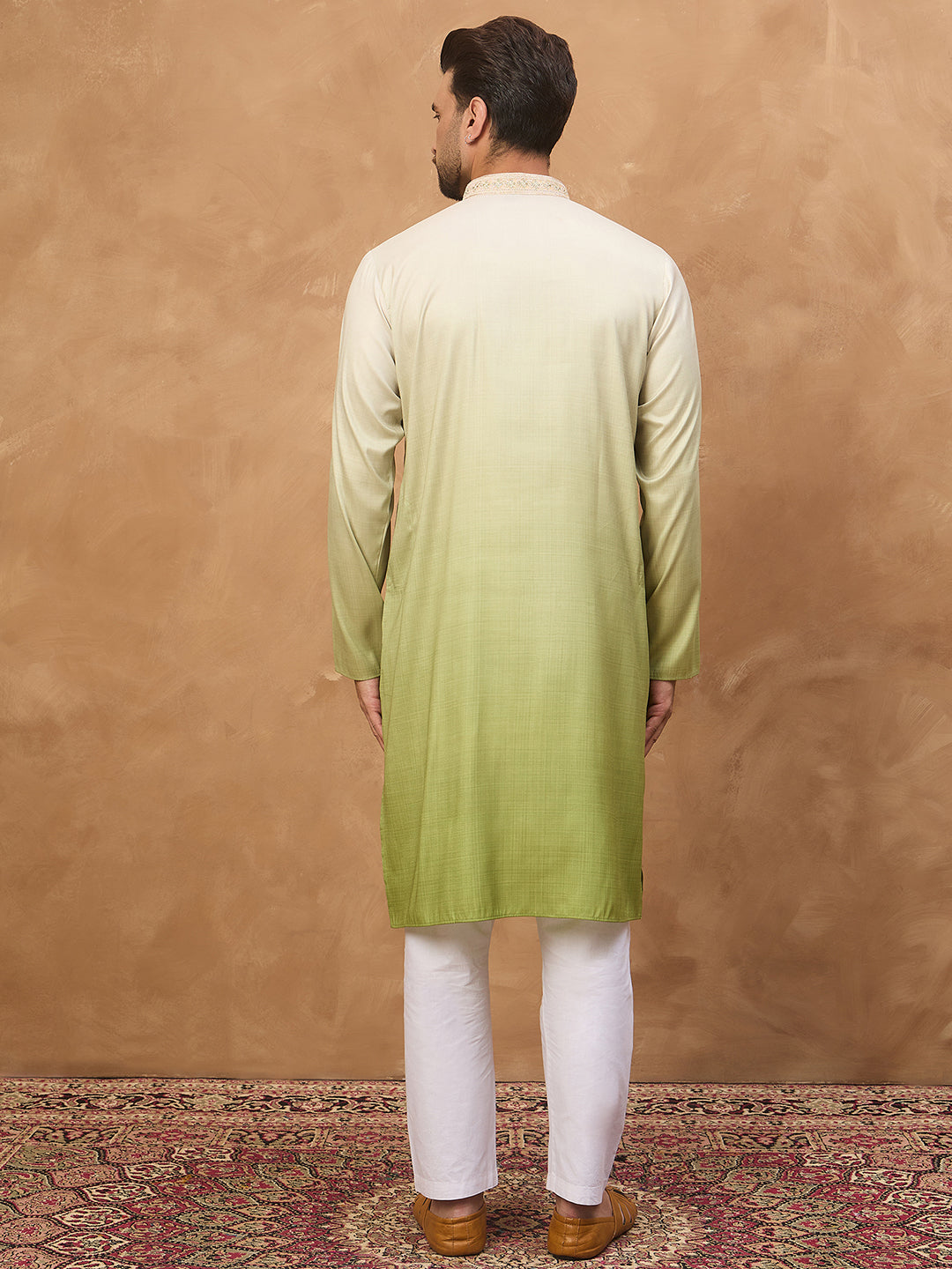 Ethnic Bay Men Green Silk Blend Solid Embroidered Straight Kurta-MKU1488