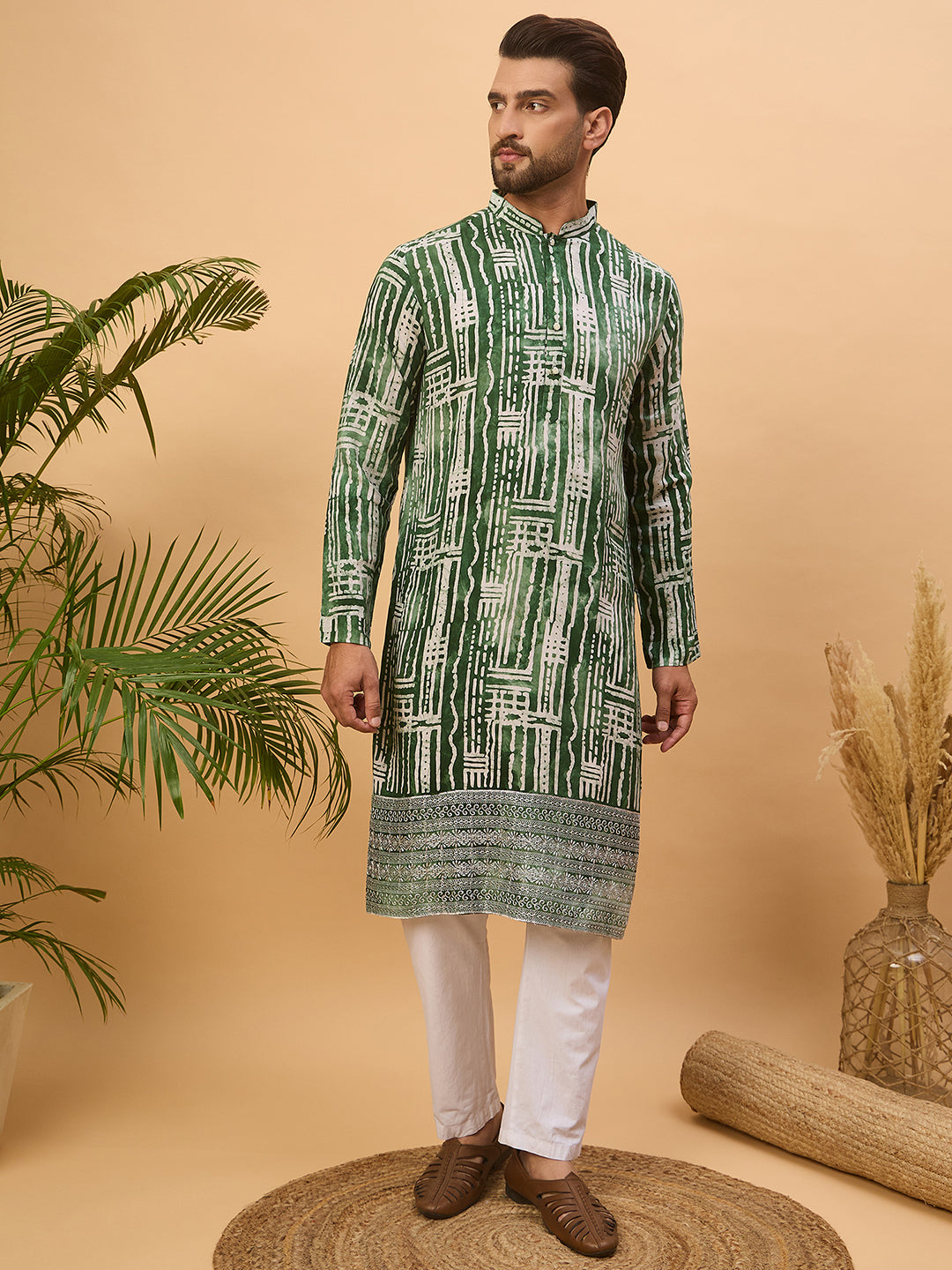 Ethnic Bay Men Green Viscose Rayon Batik Embroidered Straight Kurta-MKU1500