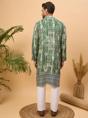 Ethnic Bay Men Green Viscose Rayon Batik Embroidered Straight Kurta-MKU1500