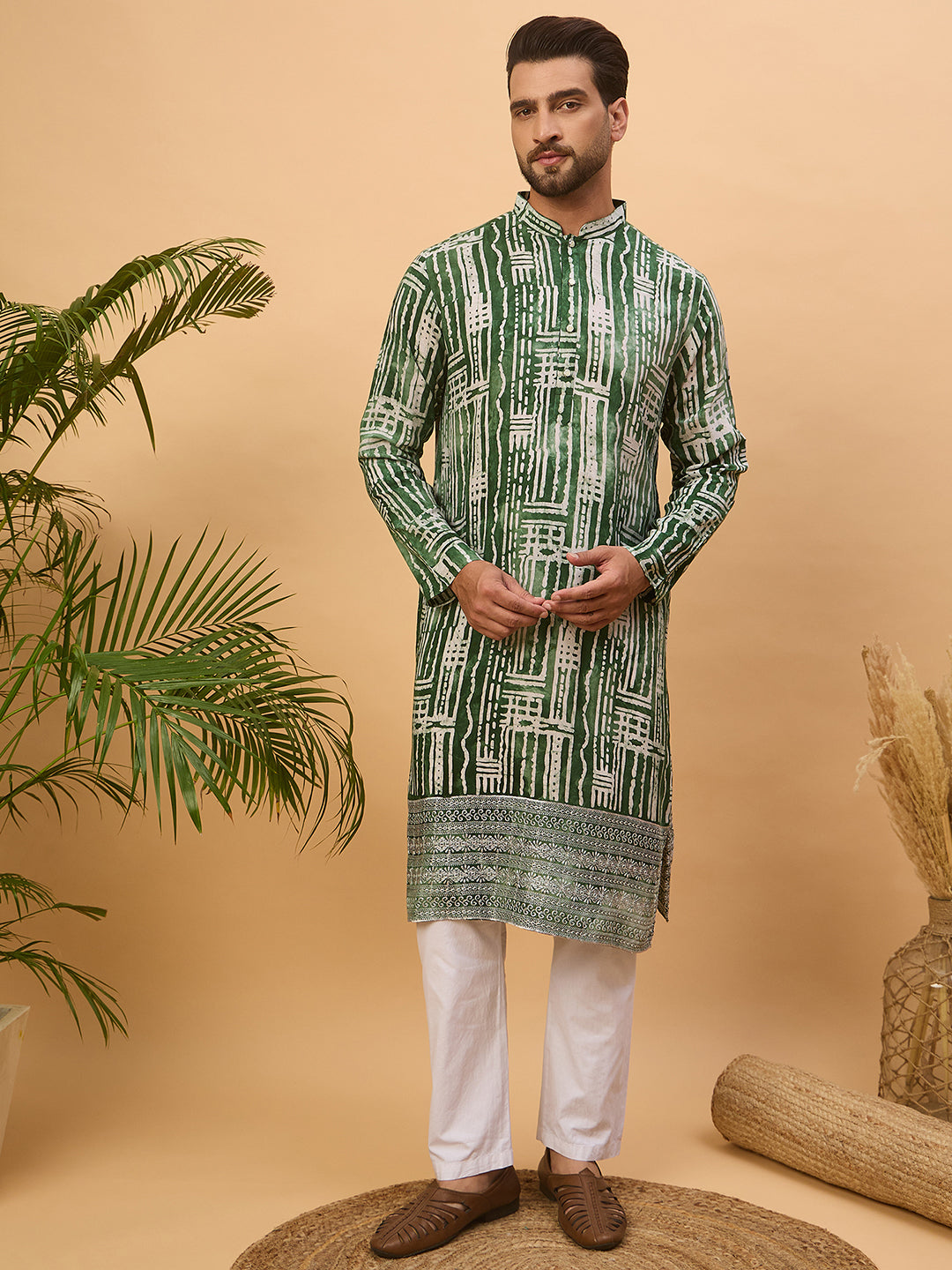 Ethnic Bay Men Green Viscose Rayon Batik Embroidered Straight Kurta-MKU1500