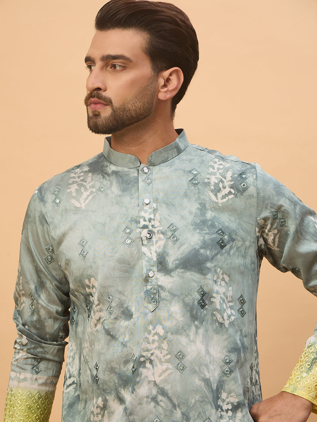 Ethnic Bay Men Green Silk Blend Batik Embroidered Straight Kurta-MKU1514