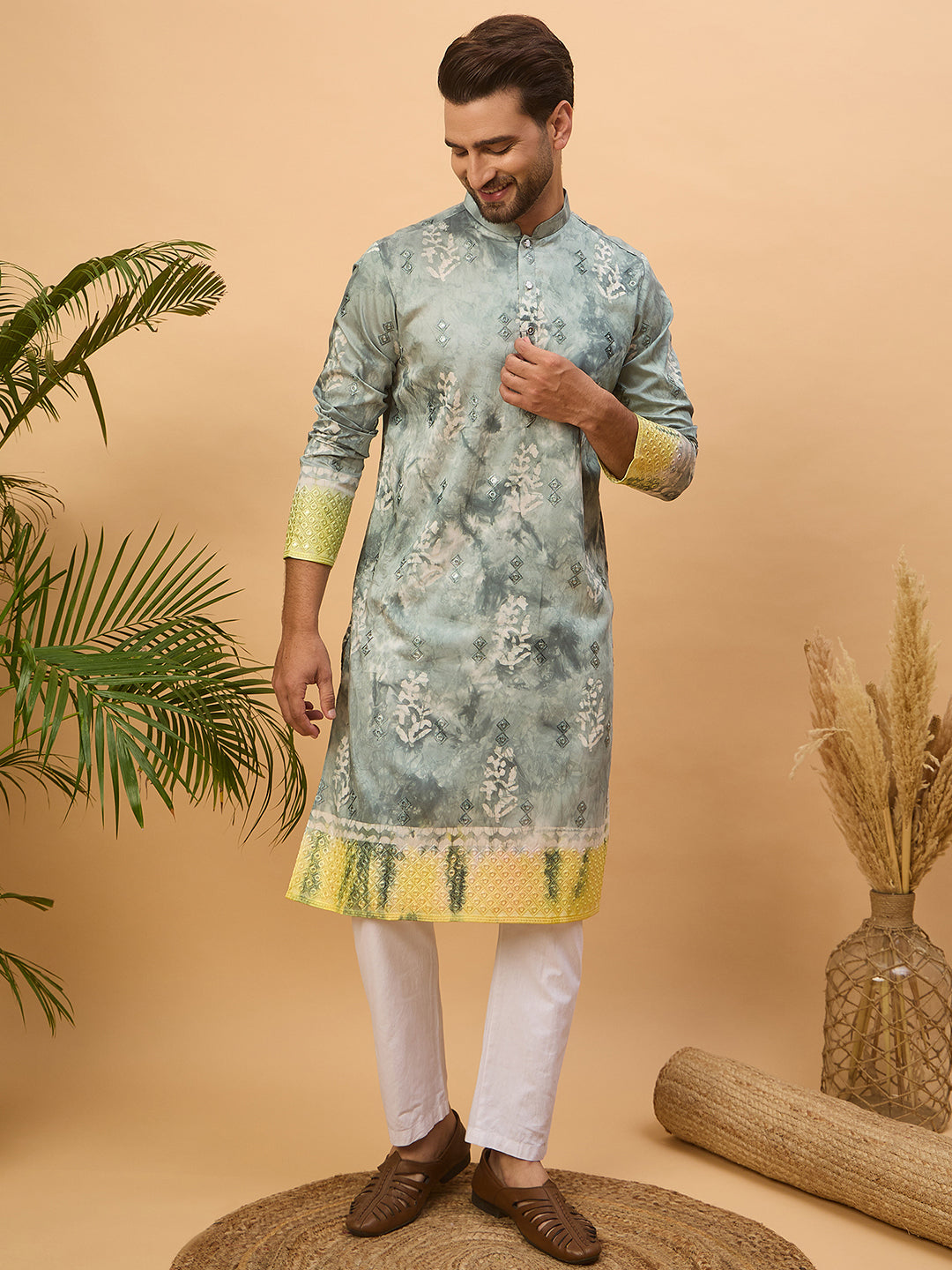 Ethnic Bay Men Green Silk Blend Batik Embroidered Straight Kurta-MKU1514