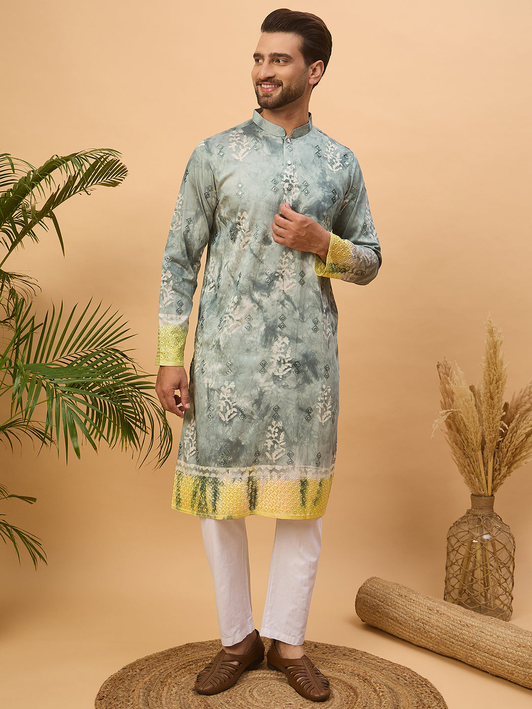 Ethnic Bay Men Green Silk Blend Batik Embroidered Straight Kurta-MKU1514
