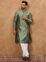 Ethnic Bay Men Green Silk Blend Geometric Embroidered Straight Kurta-MKU1517