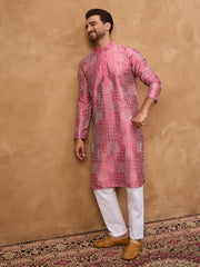 Ethnic Bay Men Pink Silk Blend Geometric Printed Straight Kurta-MKU1526