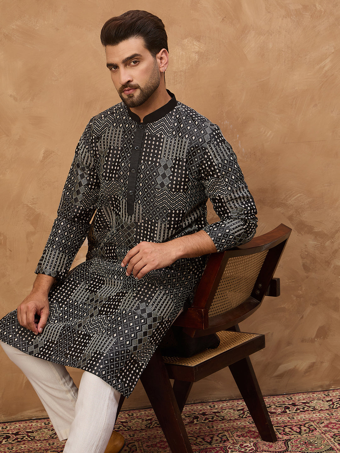 Ethnic Bay Men Black Silk Blend Geometric Printed Straight Kurta-MKU1528