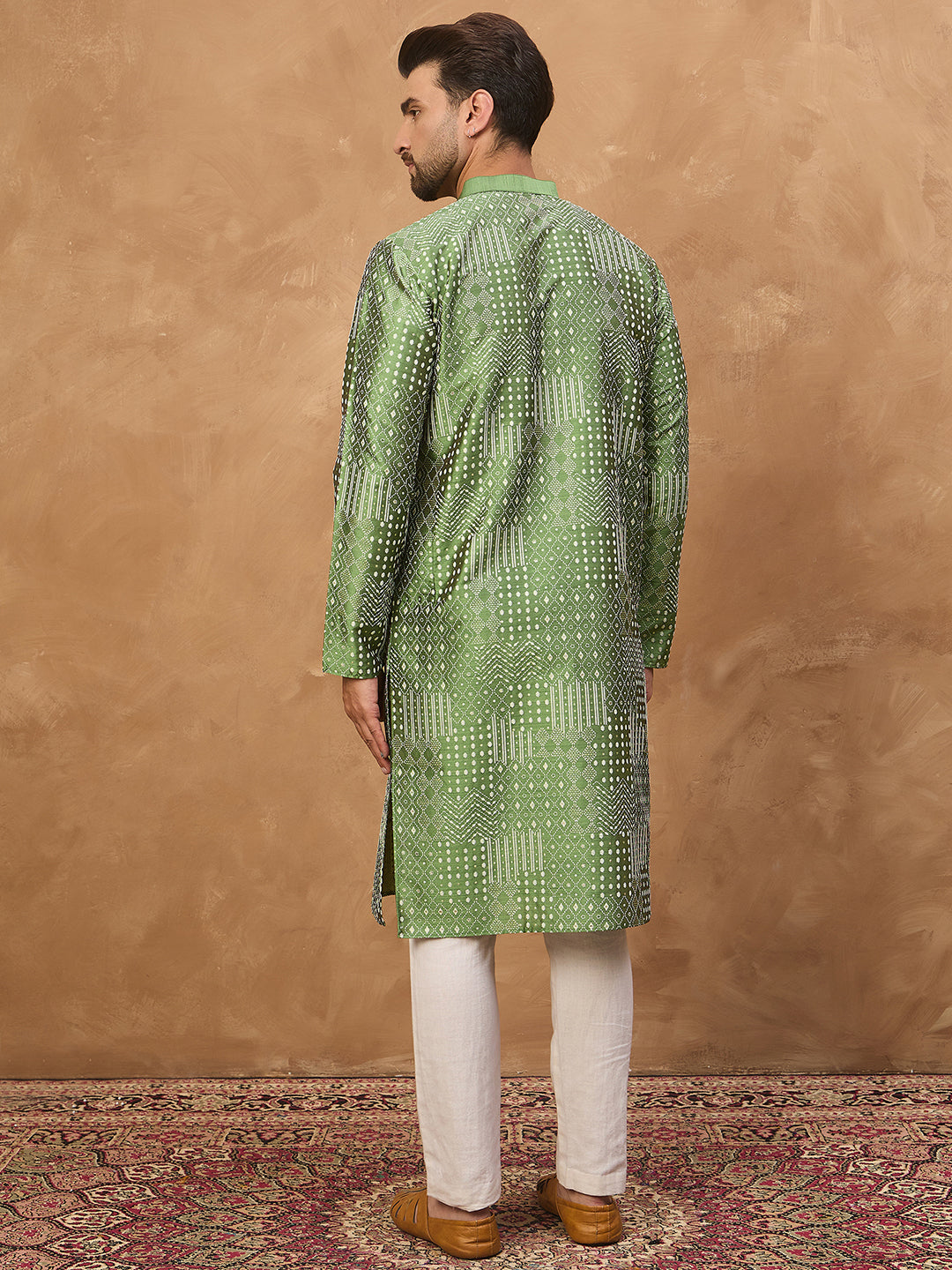 Ethnic Bay Men Green Silk Blend Geometric Printed Straight Kurta-MKU1530