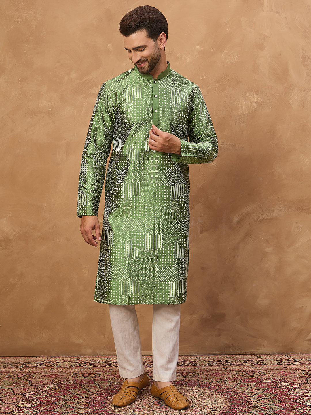 Ethnic Bay Men Green Silk Blend Geometric Printed Straight Kurta-MKU1530