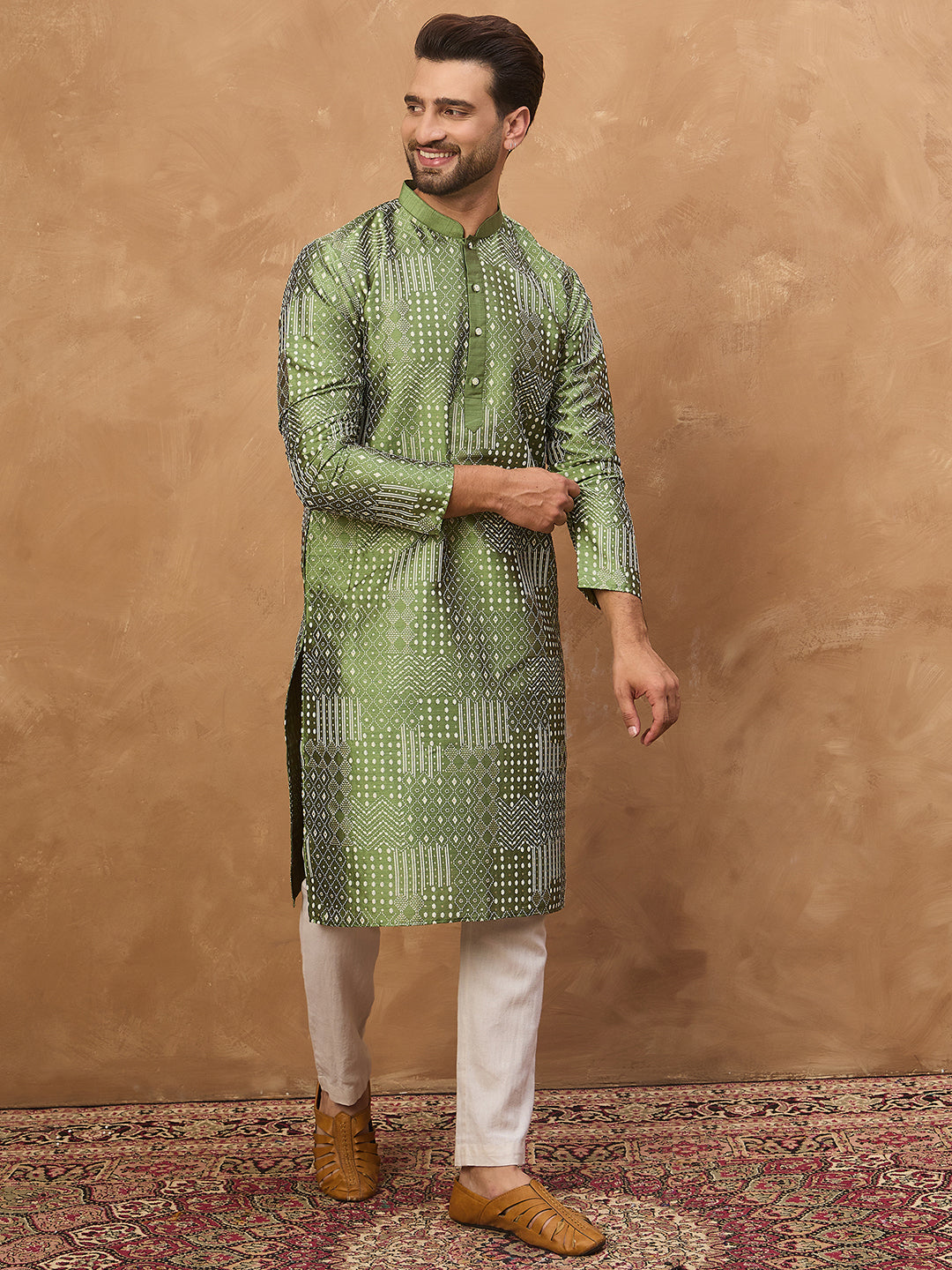 Ethnic Bay Men Green Silk Blend Geometric Printed Straight Kurta-MKU1530