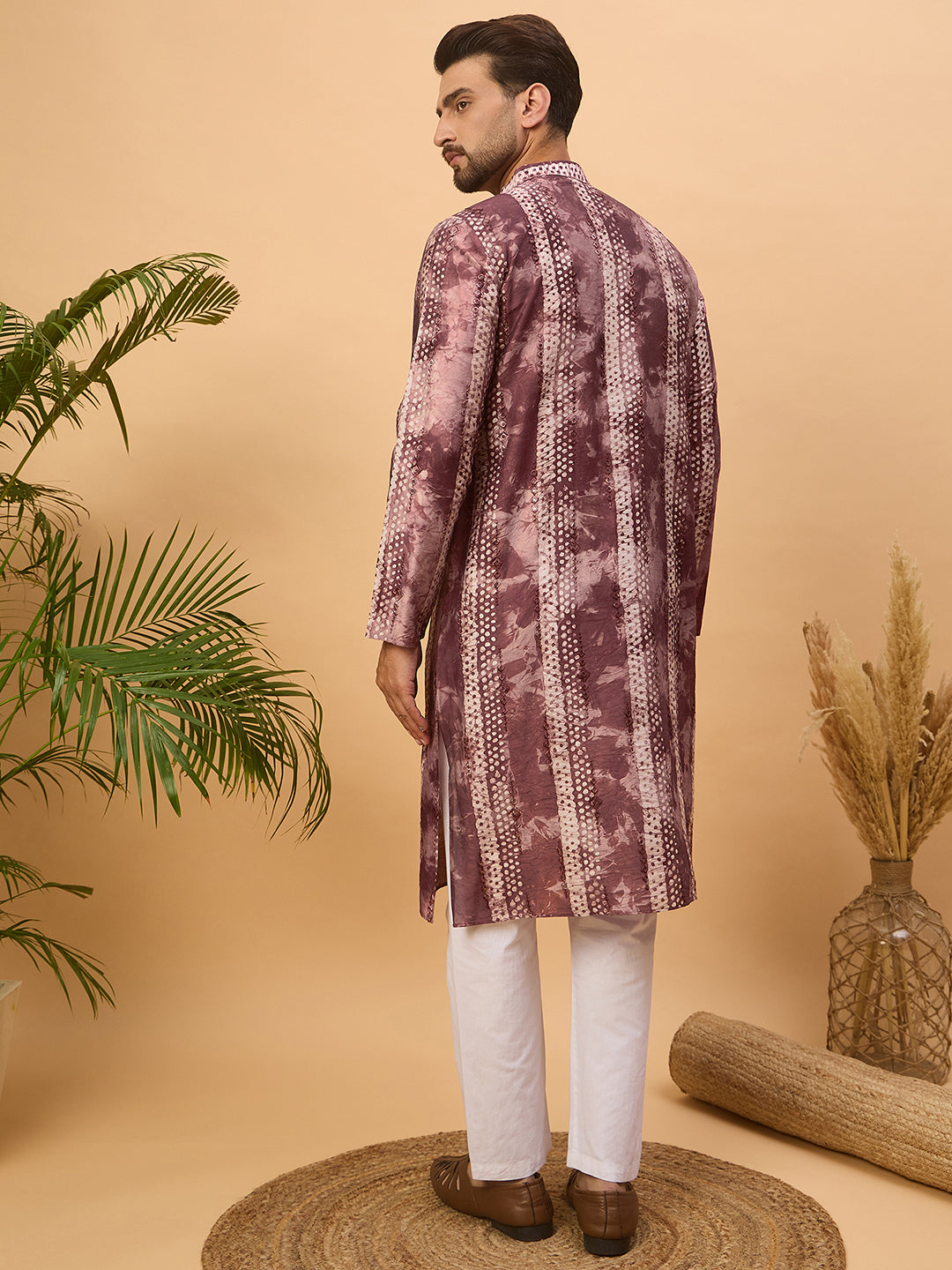 Ethnic Bay Men Burgundy Silk Blend Shibori Embroidered Straight Kurta-MKU1537