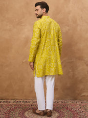 Ethnic Bay Men Yellow Viscose Rayon Ethnic Motifs Printed Straight Kurta-MKU1542