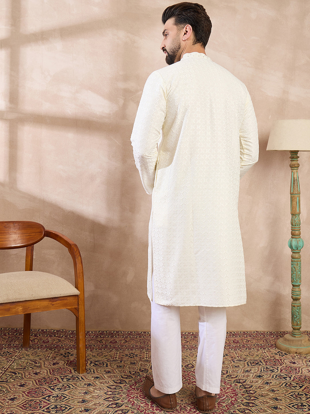 Ethnic Bay Men White Silk Blend Geometric Embroidered Straight Kurta
