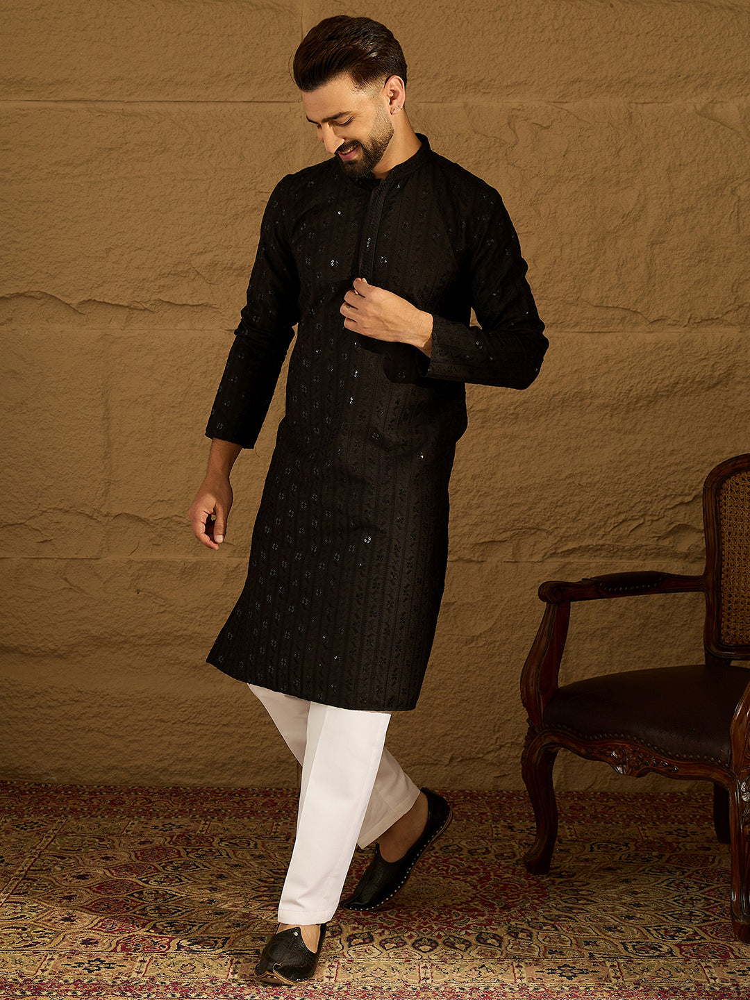Ethnic Bay Men Black Viscose Rayon Solid Embroidered Straight Kurta-MKU1554