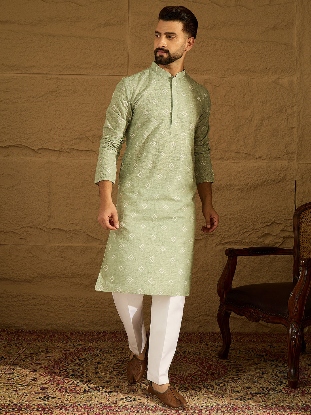 Ethnic Bay Men Green Viscose Rayon Bandhani Embroidered Straight Kurta-MKU1584