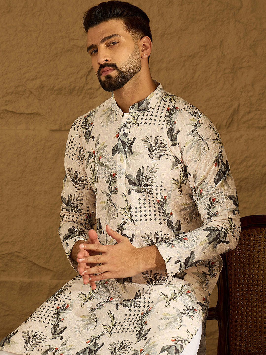 Ethnic Bay Men Off White Viscose Rayon Geometric Printed Straight Kurta-MKU1598