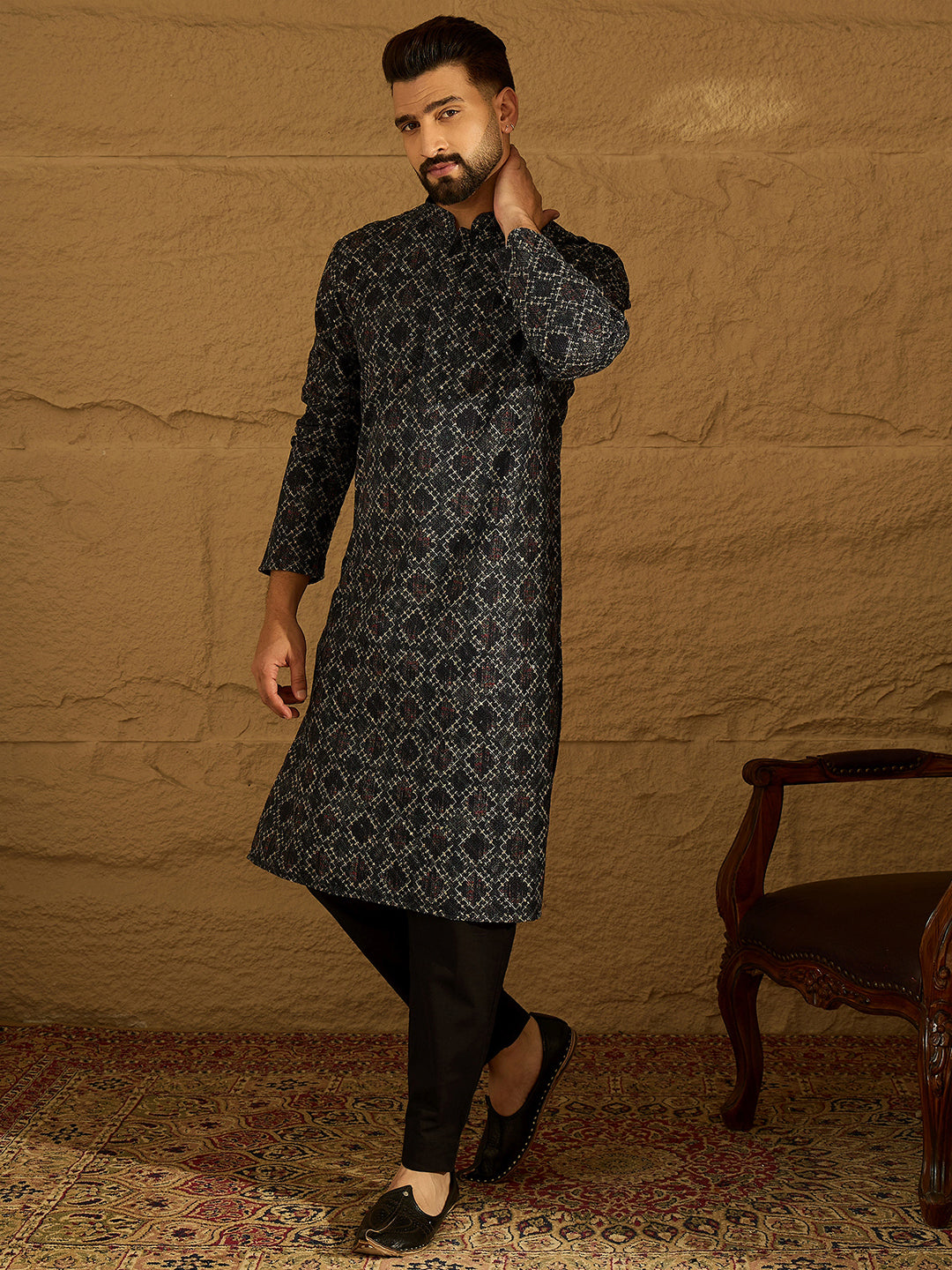 Ethnic Bay Men Black Cotton Solid Embroidered Straight Kurta-MKU1611
