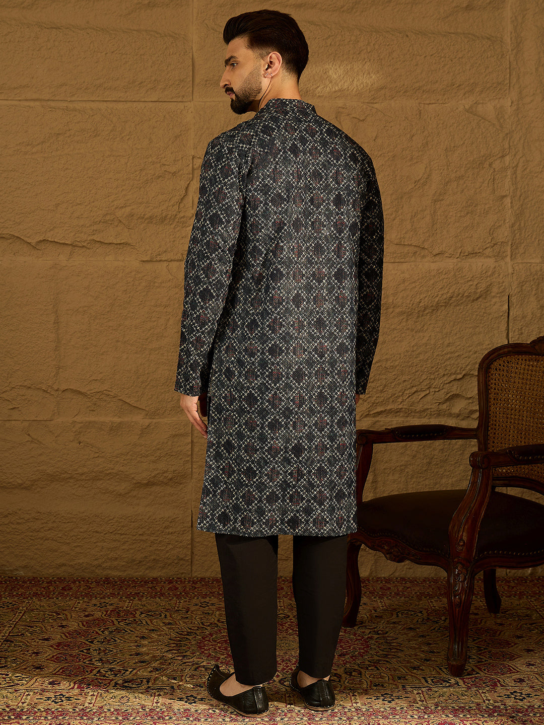 Ethnic Bay Men Black Cotton Solid Embroidered Straight Kurta-MKU1611