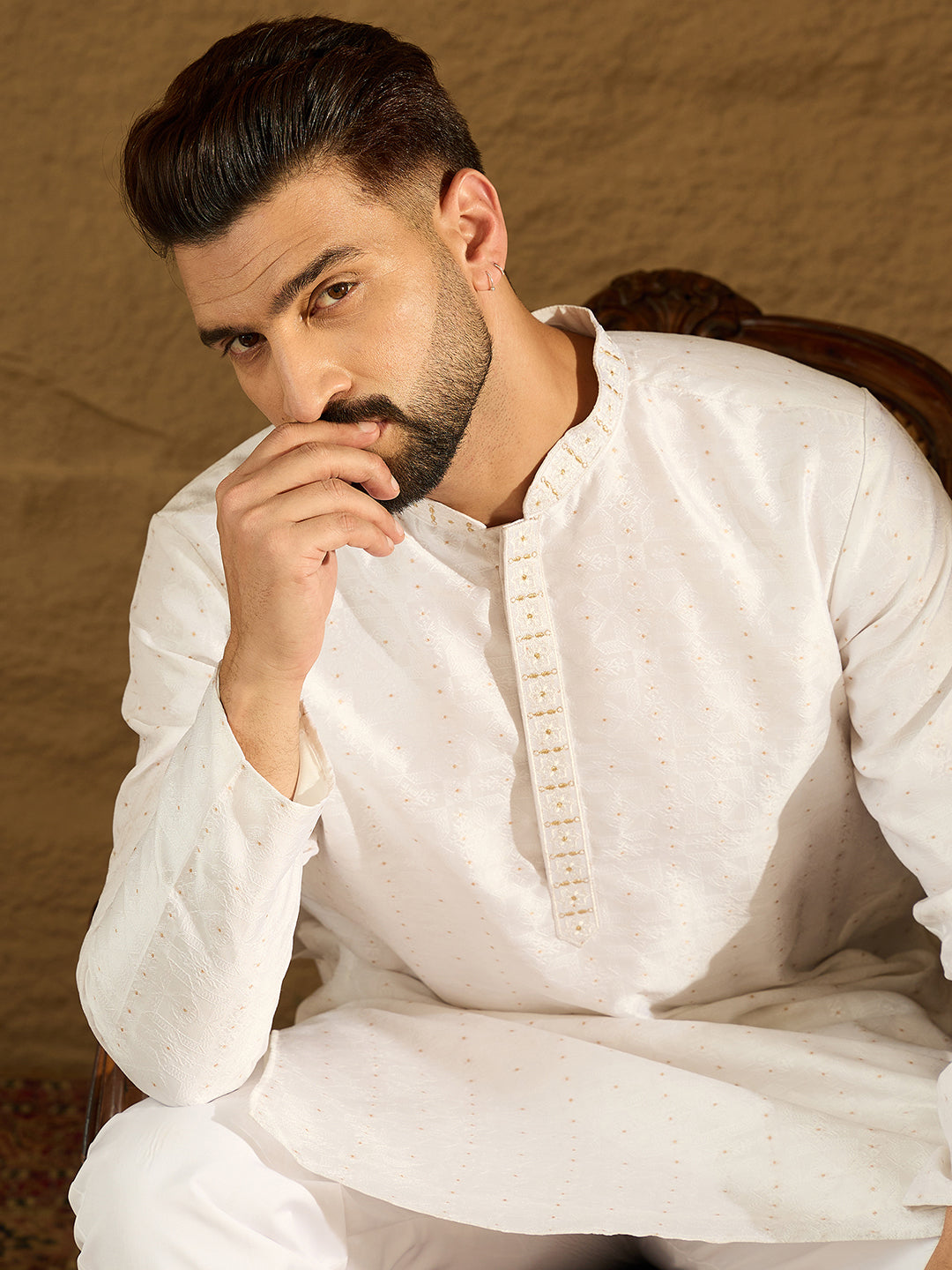 Ethnic Bay Men White Silk Blend Solid Printed Straight Kurta-MKU1652