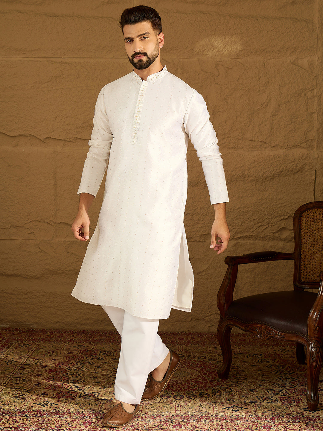 Ethnic Bay Men White Silk Blend Solid Printed Straight Kurta-MKU1652