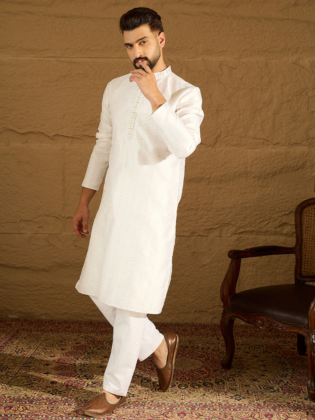 Ethnic Bay Men White Silk Blend Solid Printed Straight Kurta-MKU1652