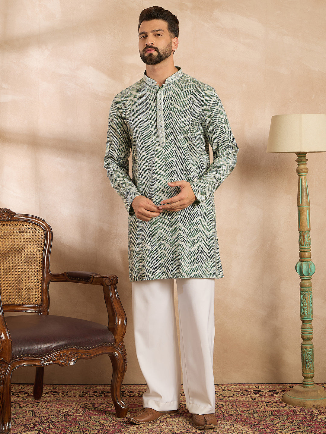 Ethnic Bay Men Green Silk Blend Solid Embroidered Straight Kurta