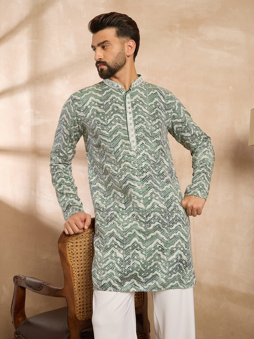 Ethnic Bay Men Green Silk Blend Solid Embroidered Straight Kurta