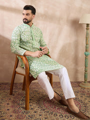 Ethnic Bay Men Green Viscose Rayon Ethnic Motifs Embroidered Straight Kurta-MKU1672