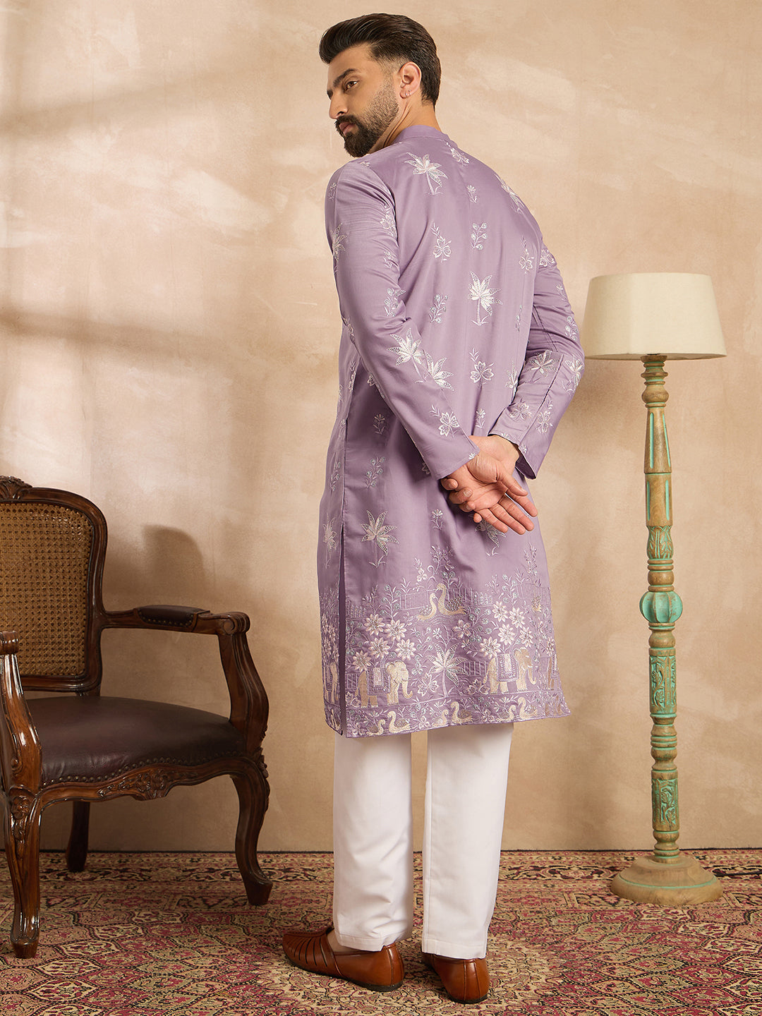 Ethnic Bay Men Lavender Silk Blend Solid Embroidered Straight Kurta