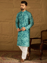 Ethnic Bay Men Blue Cotton Batik Embroidered Straight Kurta-MKU1676