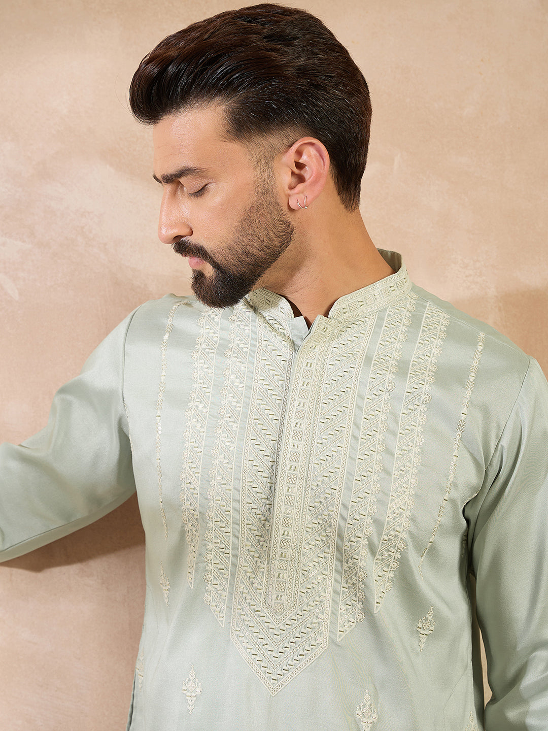 Ethnic Bay Men Green Silk Blend Geometric Embroidered Straight Kurta
