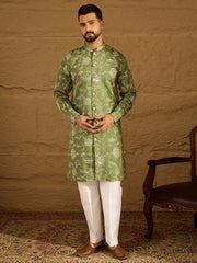 Ethnic Bay Men Green Viscose Rayon Solid Embroidered Straight Kurta-MKU1706